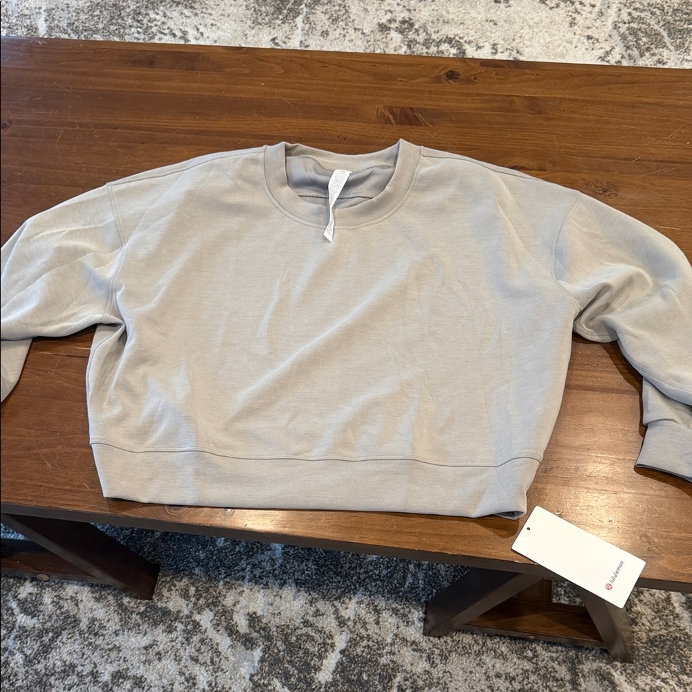 Lululemon NWT Women's Classic Perfectly Oversized Crop Crew Softstreme Sweater